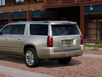 Chevrolet Suburban photo